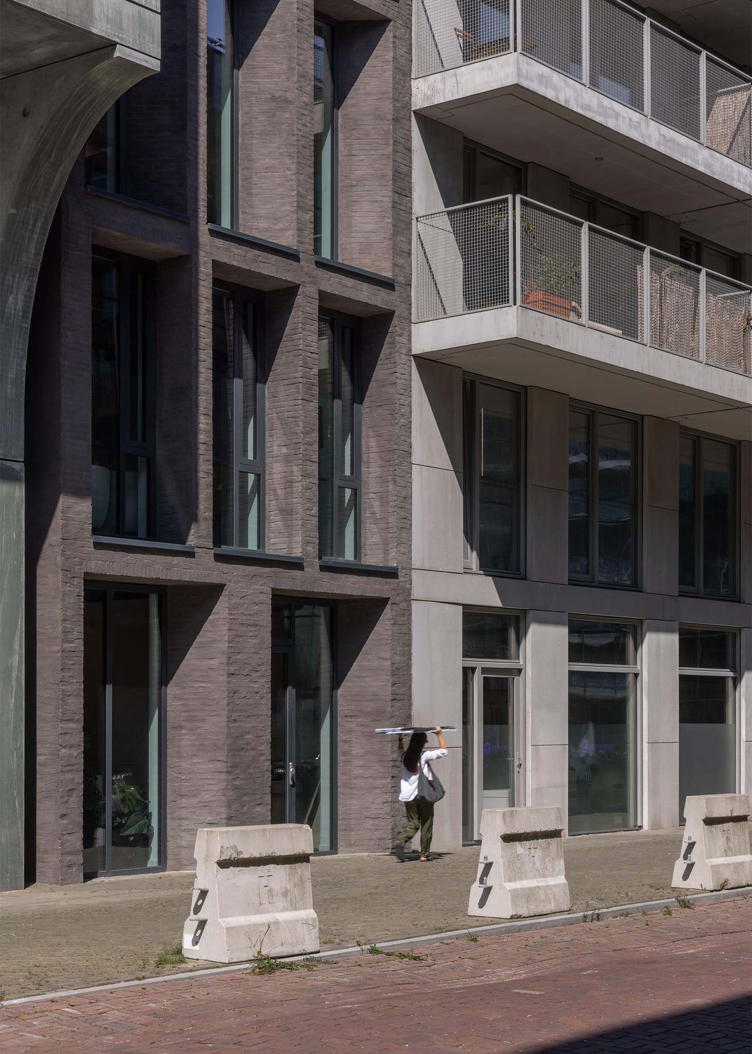 Unit 6 - residential project in Oostenburg, Amsterdam by Workshop Architecten, photographed by Anna Odulinska