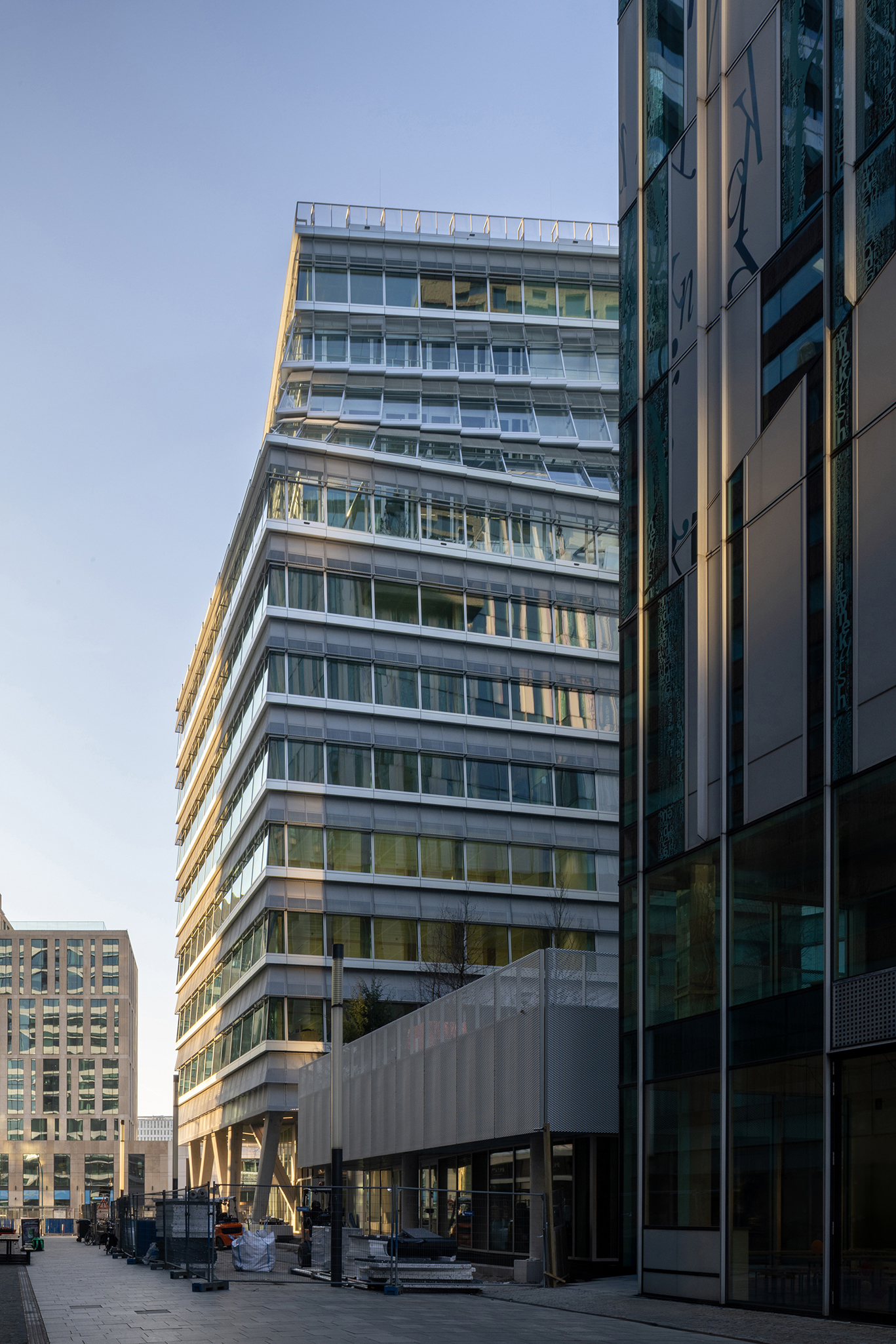 CubeHouse in Amsterdam Zuidas, 13-story hybrid timber office building by SO–IL 