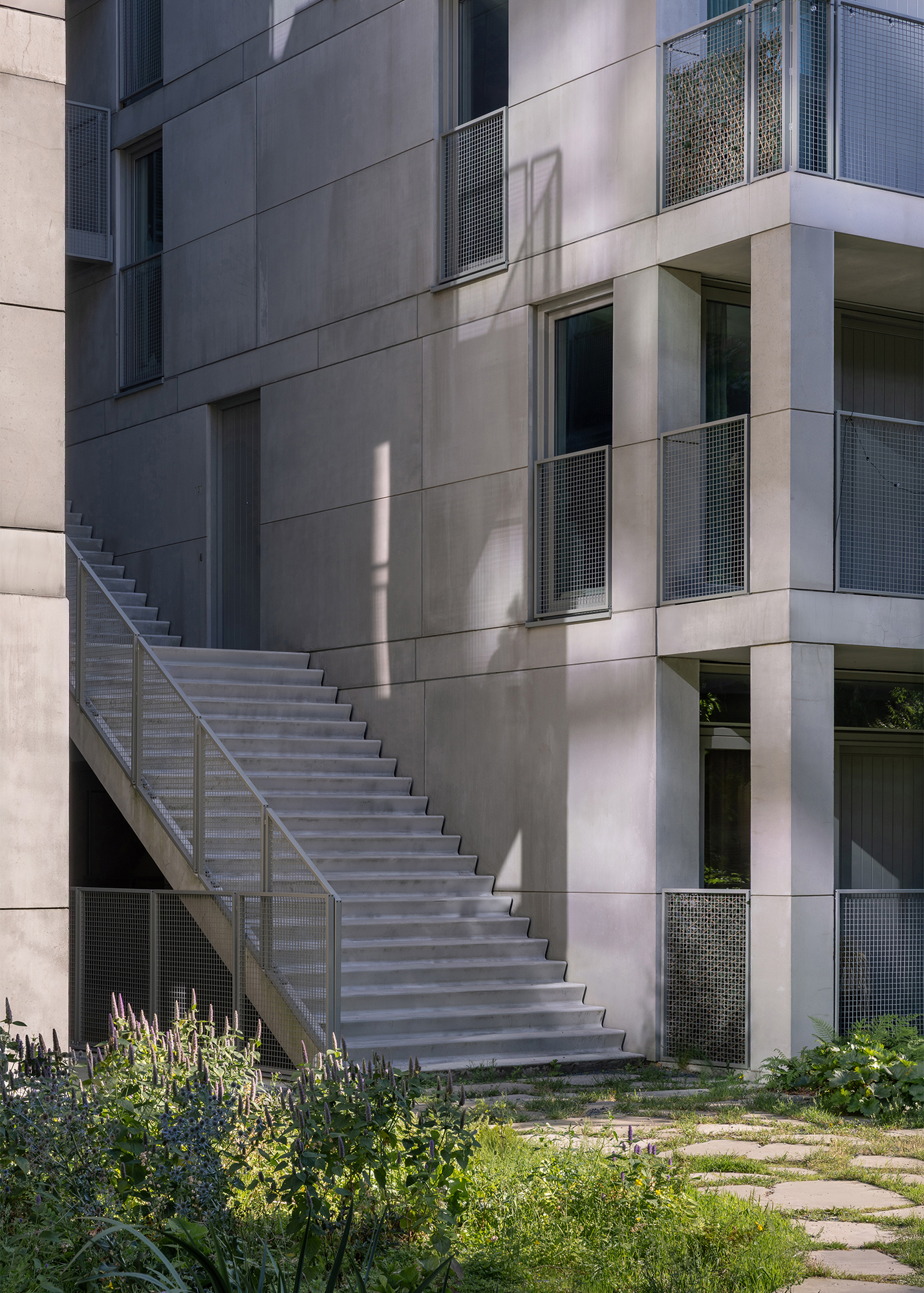Unit 6 - residential project in Oostenburg, Amsterdam by Workshop Architecten, photographed by Anna Odulinska 