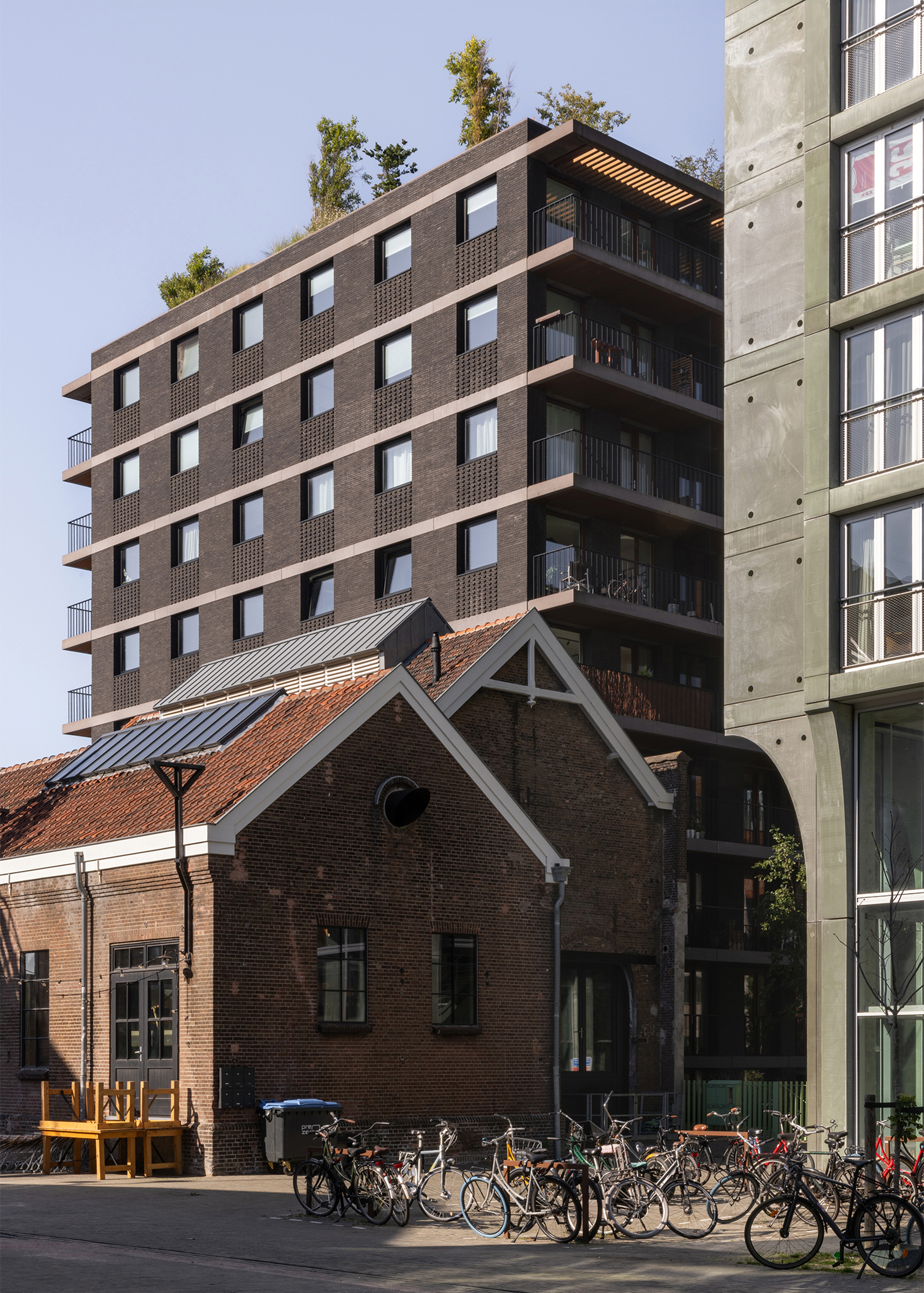 De Keizer, De Hout - residential projects in Oostenburg, Amsterdam by Workshop Architecten, photographed by Anna Odulinska 