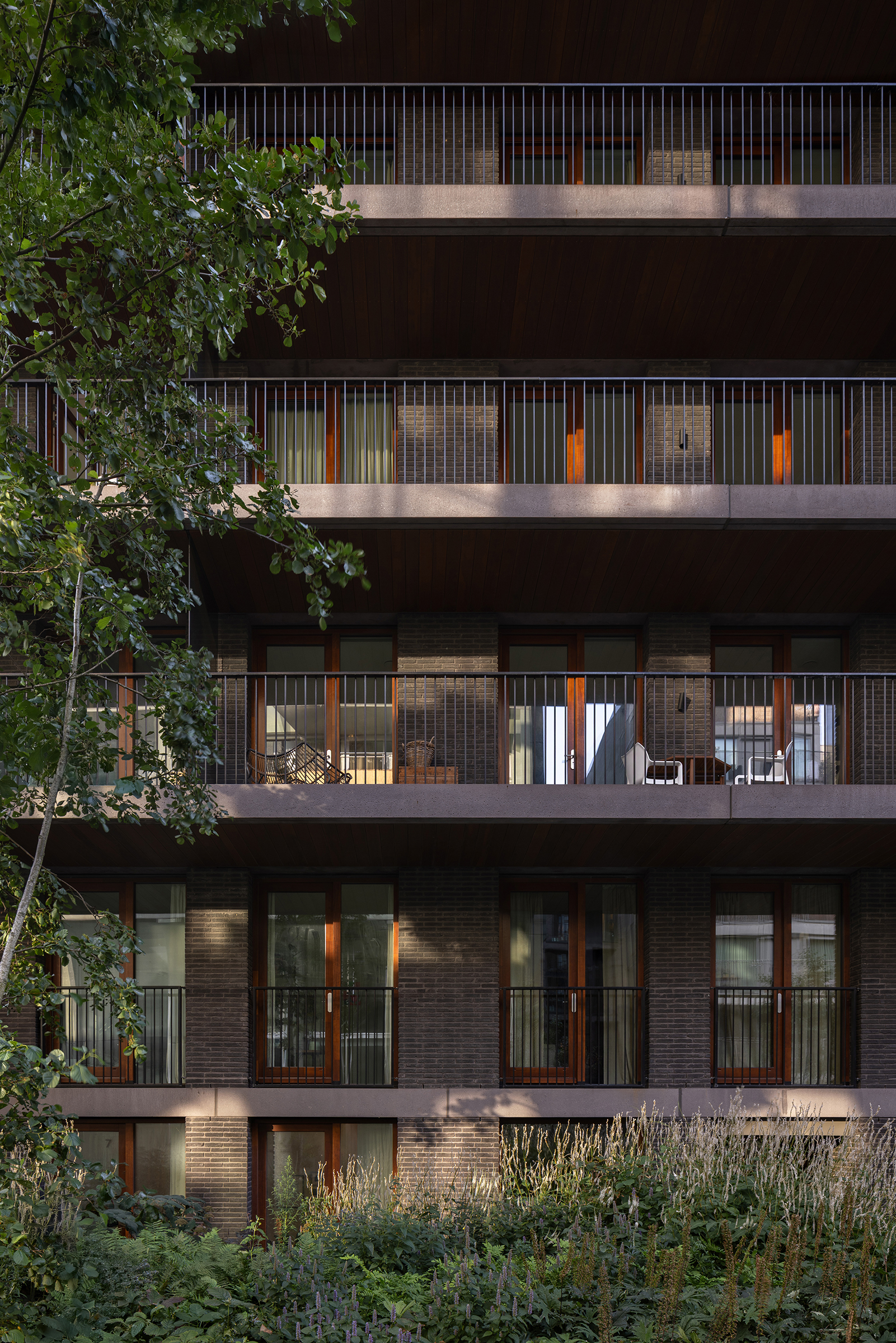 De Keizer, De Hout - residential projects in Oostenburg, Amsterdam by Workshop Architecten, photographed by Anna Odulinska 